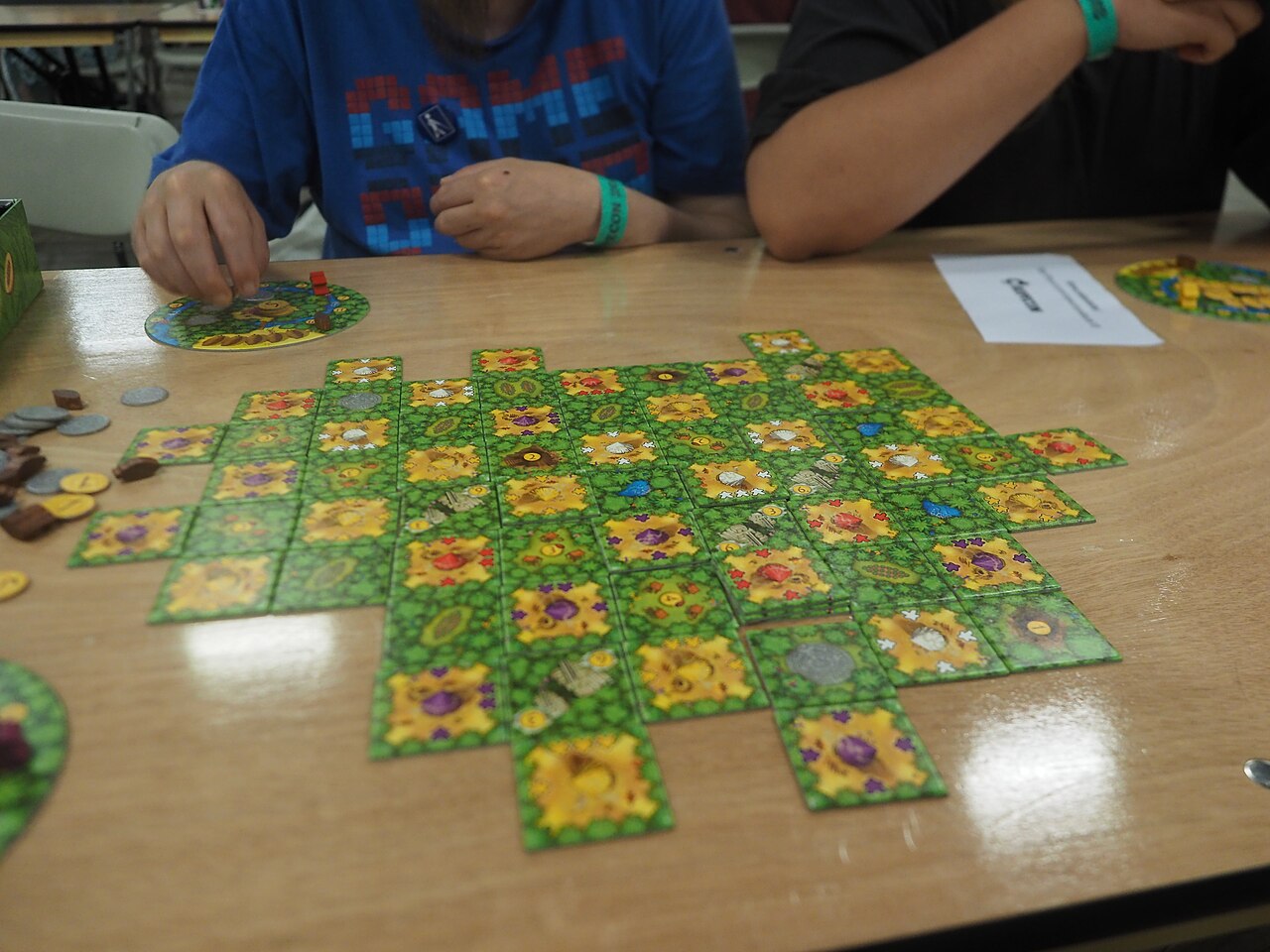 Cacao board-game play at RopeCon in 2018.