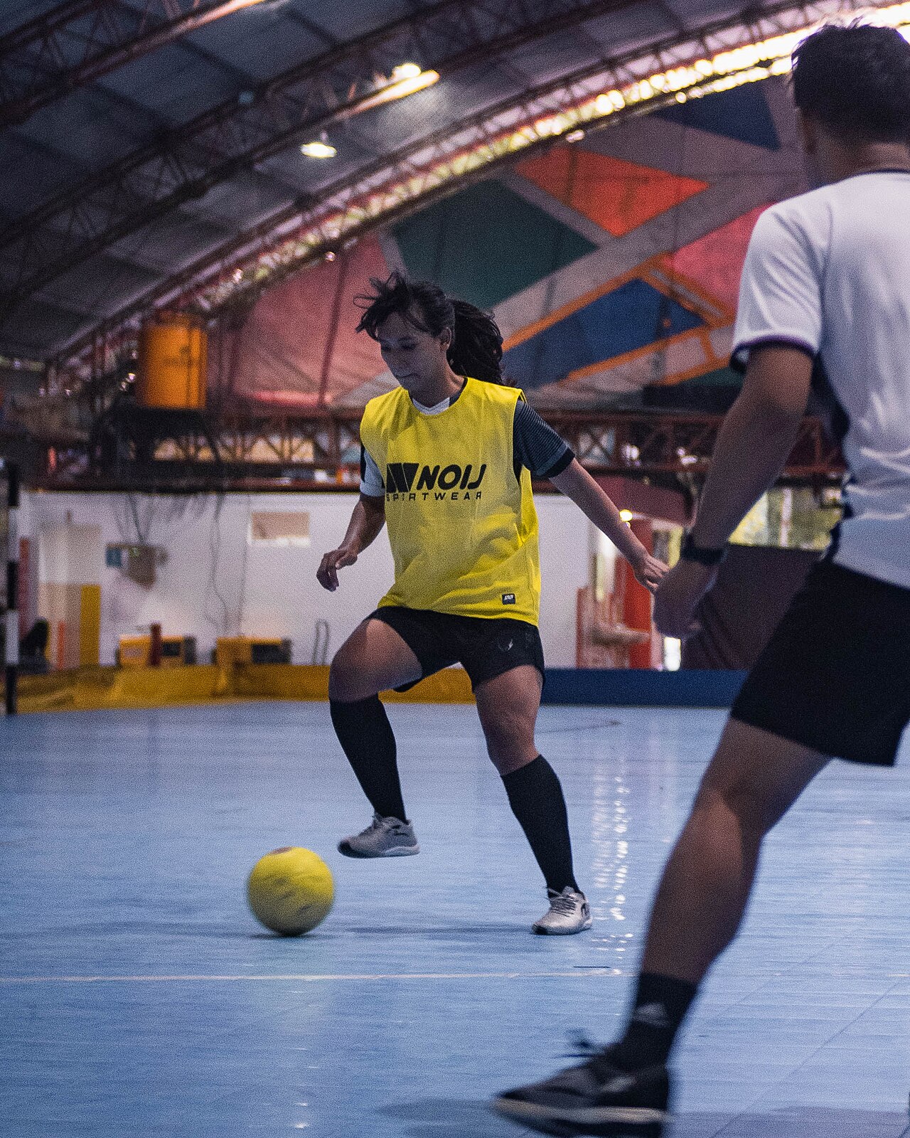 Indoor futsal action, photographed by the source contributor.